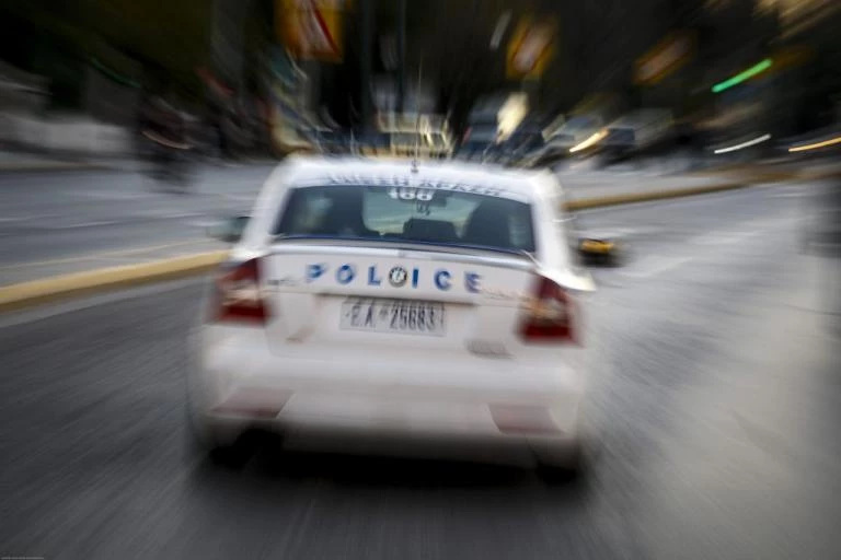 Παππούς θόλωσε και σκότωσε με σκαλιστήρι τον 33χρονο Πακιστανό σύντροφο της 19χρονης εγγονής του